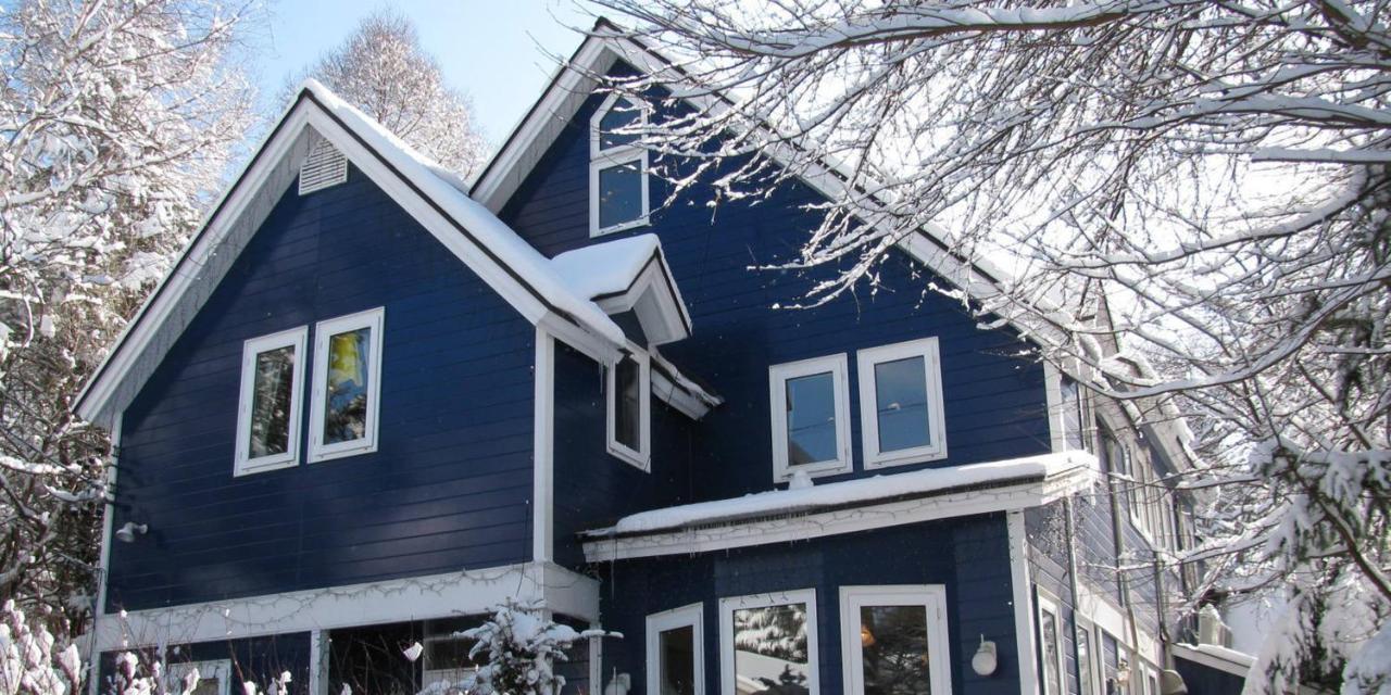 Bellscabin Guesthouse Каруидзава Екстериор снимка