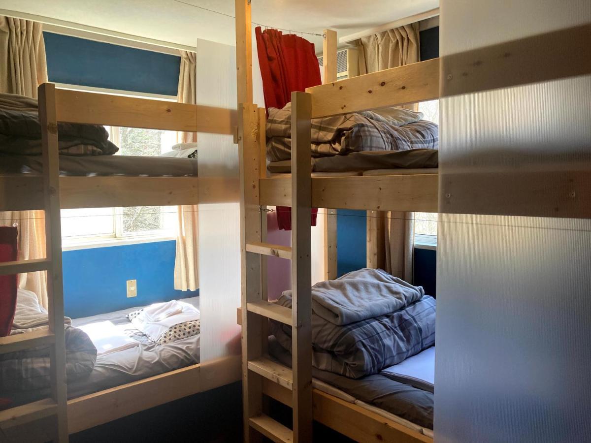Bellscabin Guesthouse Каруидзава Екстериор снимка
